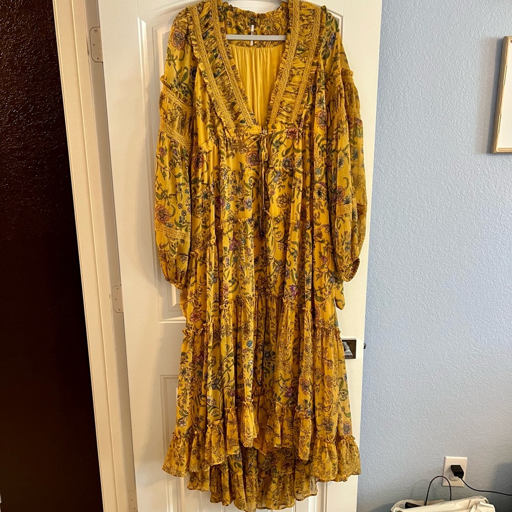Free People high/low flows dress—like new